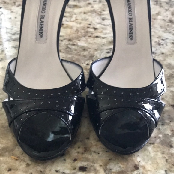 Manolo Blahnik black patent leather heels (38.5) - Picture 2 of 8